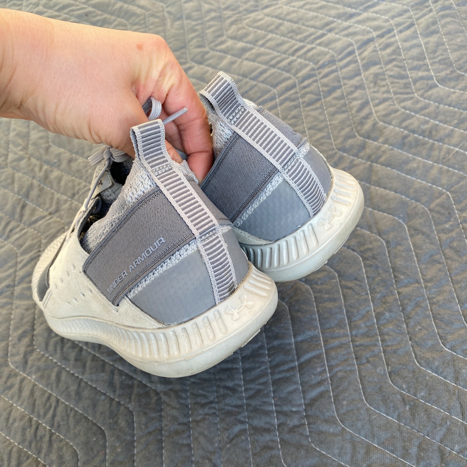 Under Armour Women's Threadborne Shift Running Sn… - image 4