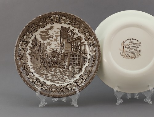 Royal Tudor Coaching Taverns 1828 Teile zur Wahl teller schale tasse braun - Bild 11 von 26