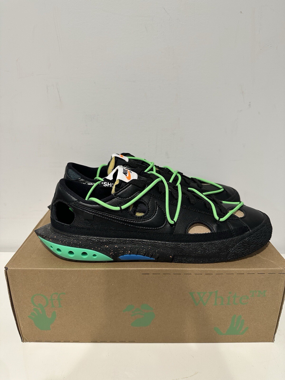 OFF WHITE X NIKE Off White X Nike Blazer Low 77 nero taglia 10 5 e 11 5 — DH7863 001