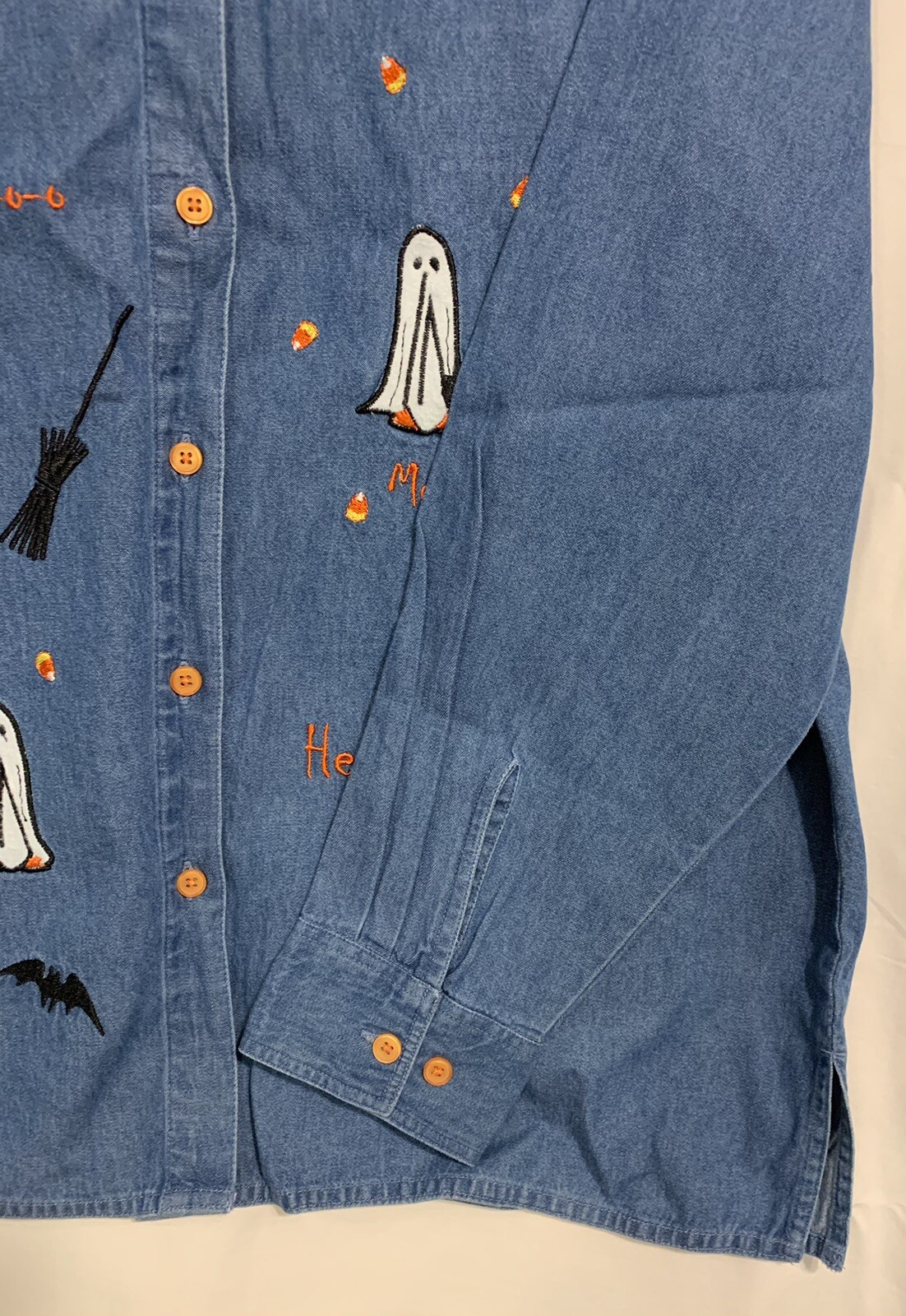 Womens HALLOWEEN blouse EMBROIDERED soft Denim size Large NEW