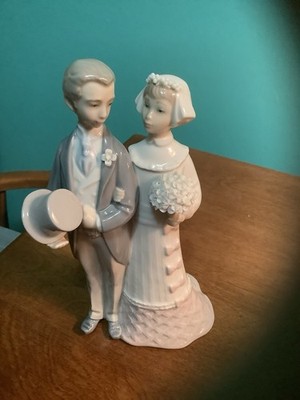 Lladro Figurine 4808 Bride And Groom No box