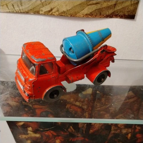 Dinky Toy Vintage Diecast Albion Chieftain Cement Mixer Lorry