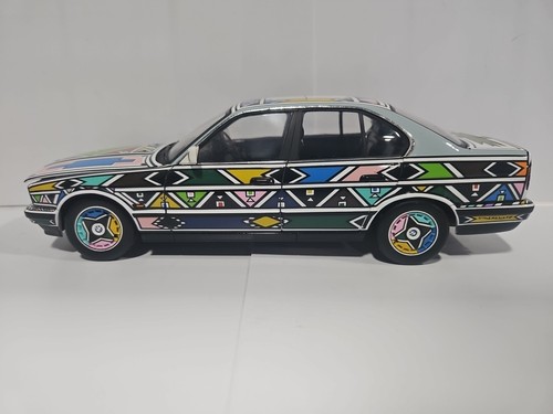Rare Collectable 1/18 BMW Art Car Museum 525i E34 Esther Mahlangu Minichamps