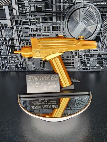 Star Trek - The Original Series! Type 2 Phaser 60th Anniversary Edition PREMIUM!