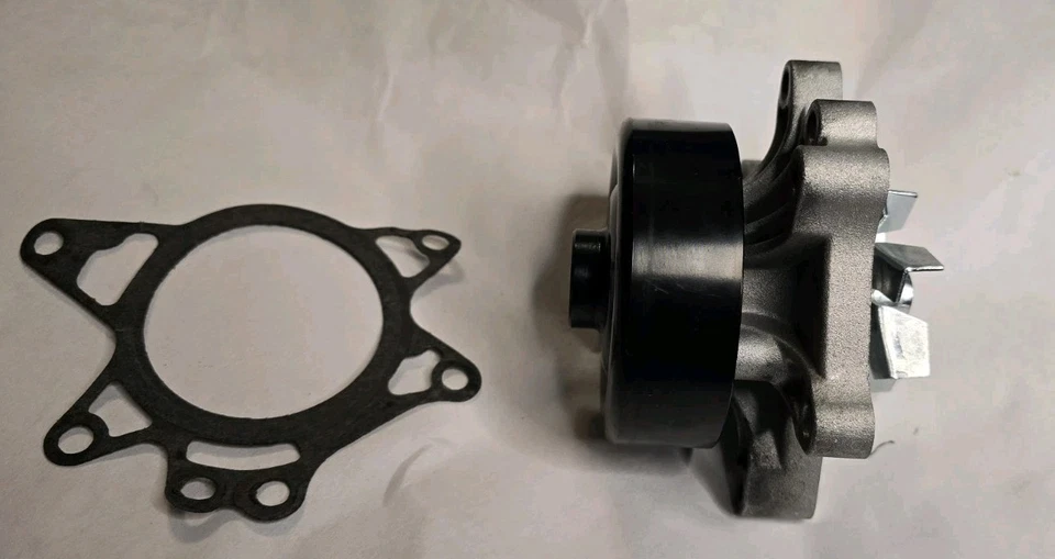 Bomba de agua del motor para Toyota Corolla, Pontiac Vibe, Toyota Celica. Foto 3 de 3