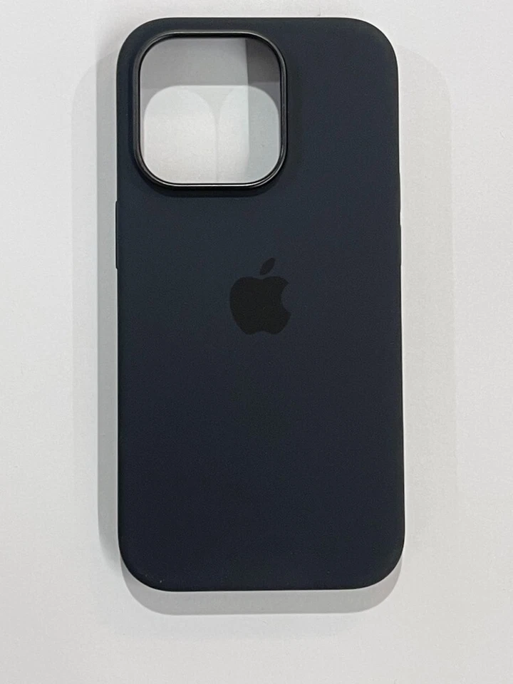 Original Silicone Case w/ MagSafe For iPhone 14 Plus 14 Pro 14 Pro Max - Image 2 of 4