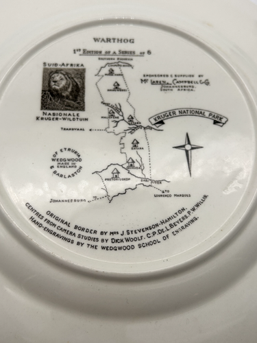 Rare Wedgwood Kruger National Park 10.75" Warthog Dinner Plate - Picture 5 of 8