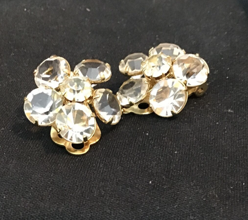 VINTAGE 2 Piece Fashion Jewelry Lot Gold Tone Matching Clear Pin and Earring Set - Picture 2 of 11