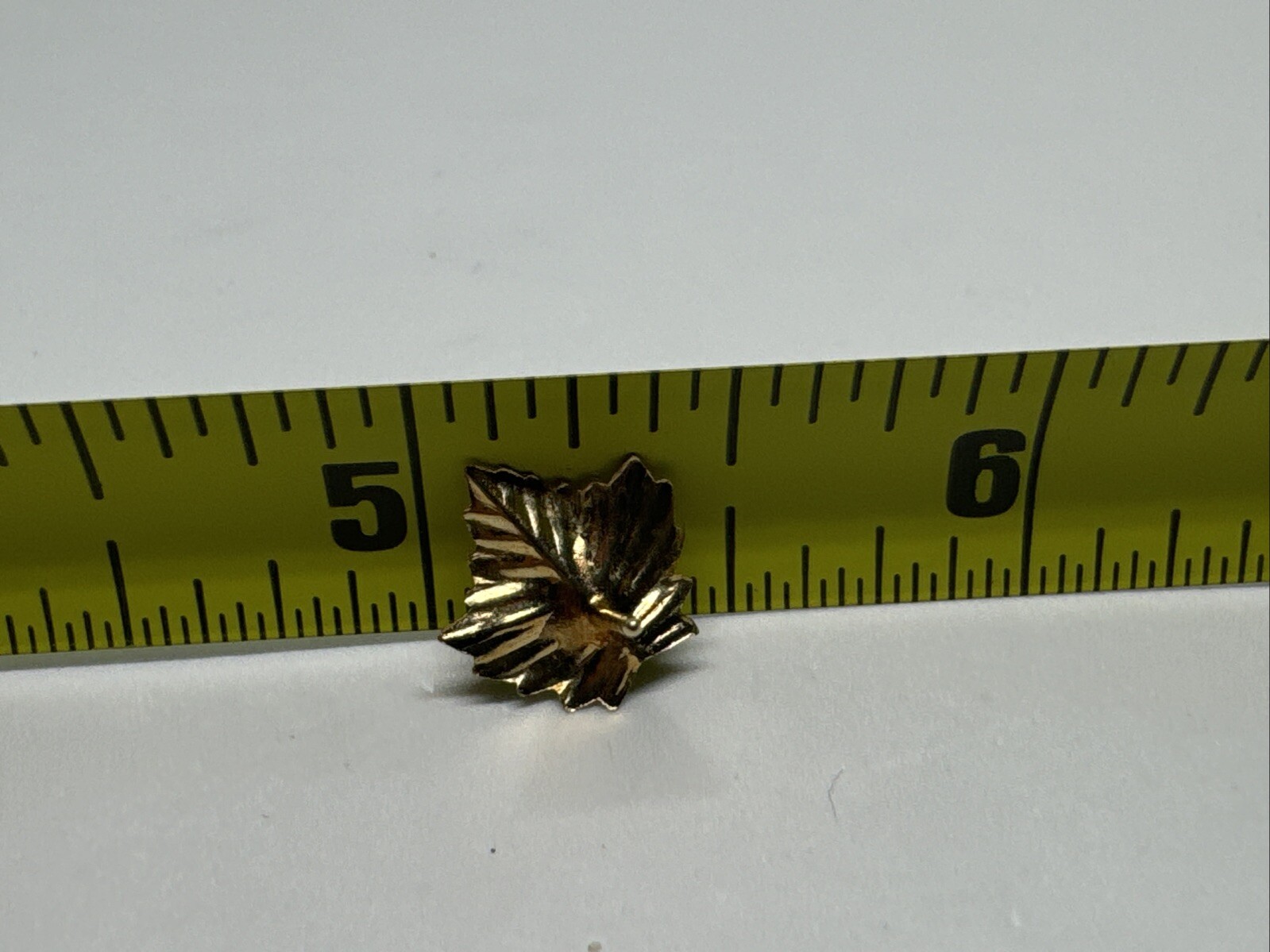 14K Yellow Gold Maple Leaf Earrings Stud - image 12