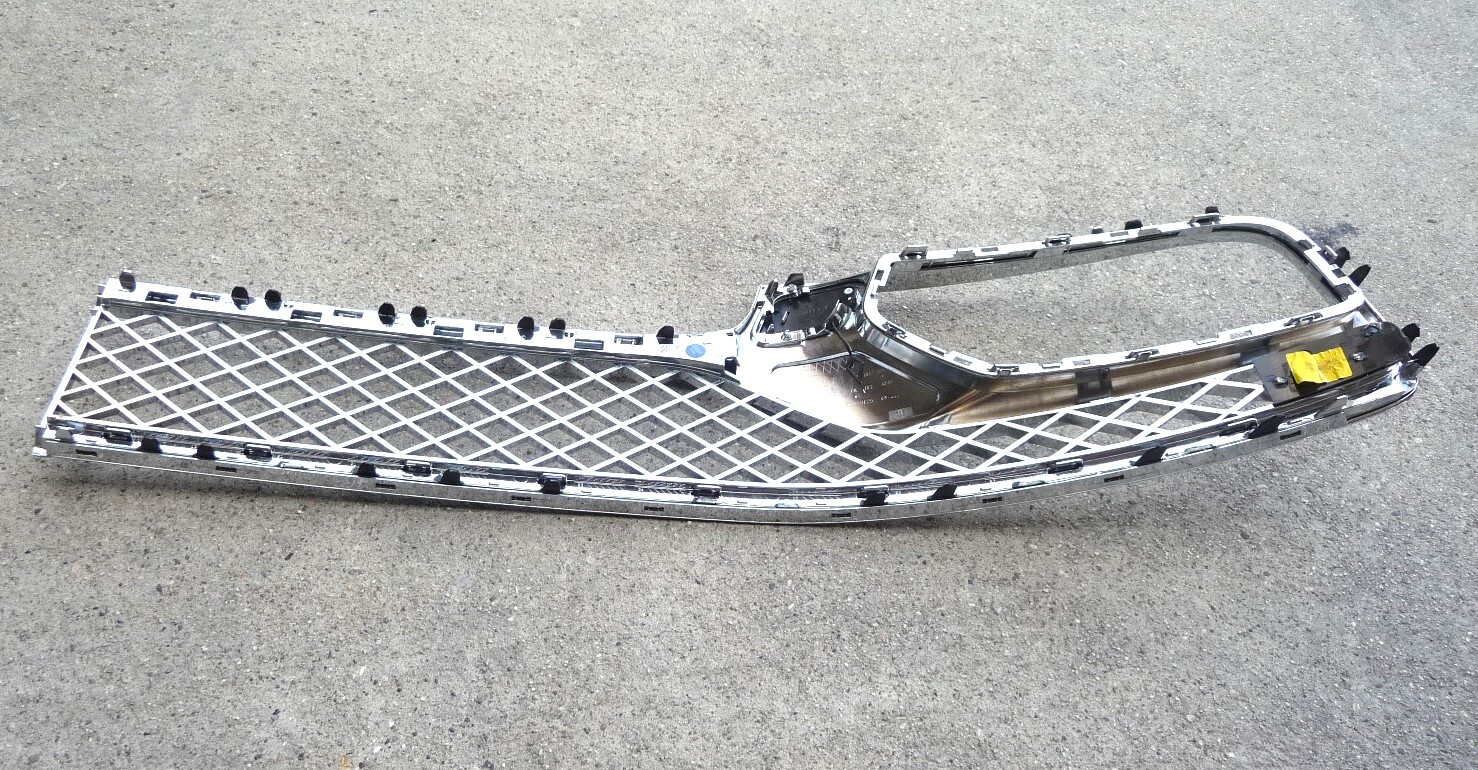 21-22 Bentley Flying Spur Right Front Bumper Lower Chrome Grille 3SE807684B OEM