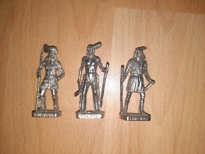 Ü Ei   3 Metallfiguren Indianer (Chrom?)