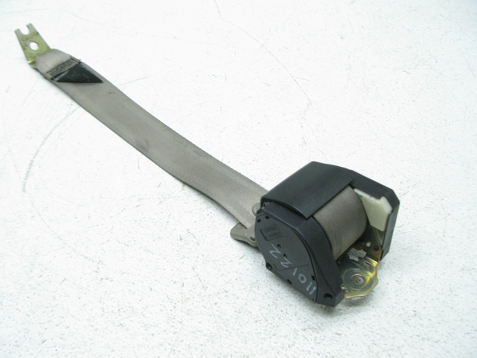 1997 2000 Jaguar XK8 Convertible Rear Passenger Seat Belt Retractor