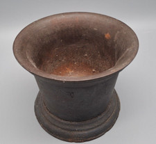 AK & Sons Eisen M&ouml;rser ca.2,3kg schwer H&ouml;he ca. 10,5cm &oslash; ca. 13cm Vintage