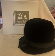 Vintage Women  s Black Velour Cloche Bucket Hat by Draper USA