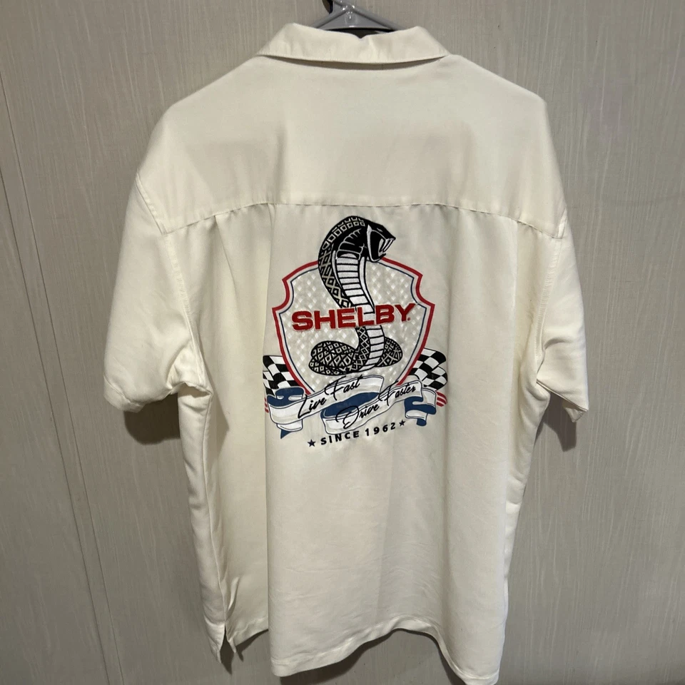 Shelby Cobra на пуговицах кремовый лагерь рубашка Harriton размер 2XL - Изображение 4 из 4