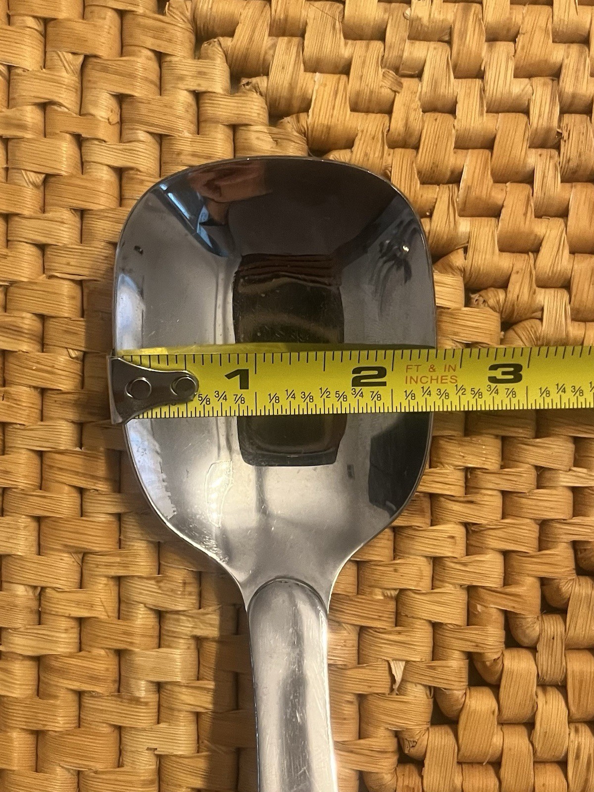 2 Oneida Large Stainless Serving Spoons Ceremonious, Wedding