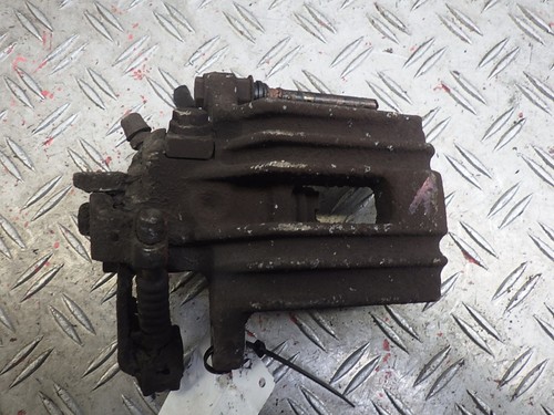 Bremssattel VW Polo III (6N2) 1.4 55kW 75PS hinten rechts  AUA