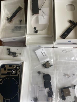 APPLE iPhone Lot parts MIXED Models  14(2) and 14 pro max  for PARTS ONLY