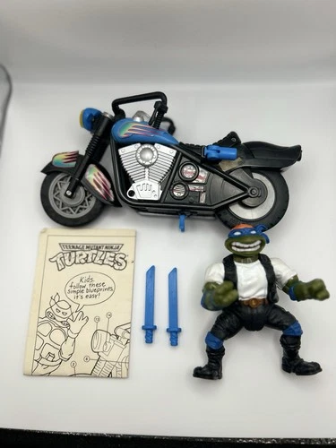 Vintage TMNT 1994 Bodacious Bikers Cruisin' Leo Motorcycle 100% Complete