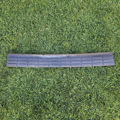2000 Chevy S10 Xtreme Rear Bumper Step Trim Rear Molding Black OEM