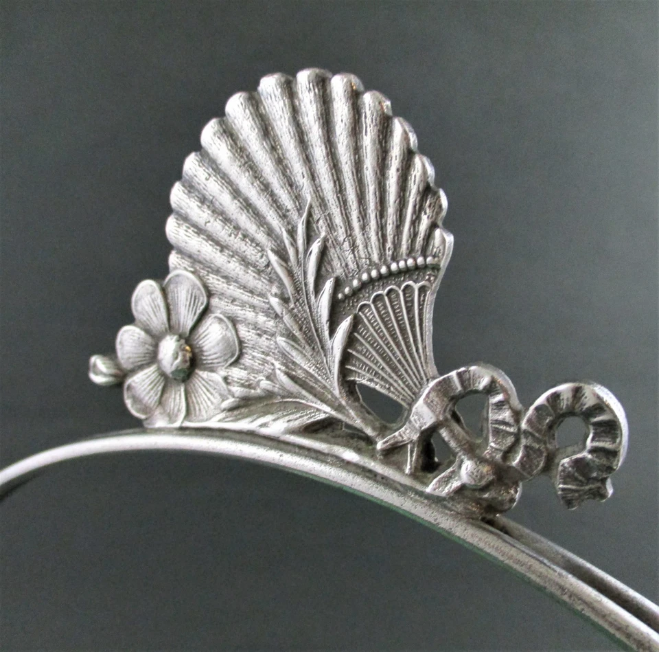 绿色凡士林乌兰玻璃 - 方形华夫饼块 - 新娘篮子,柏利碗 — 第 3/4 张图片