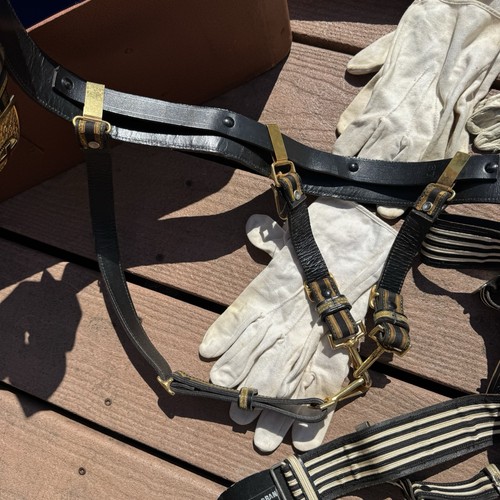 Vintage Knights Templar Masonic & “In Hoc Signo Vinces” 2 Belt w/Case & Gloves - Picture 10 of 17