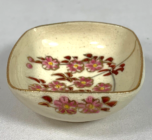 Japan Satsuma Sake Saki Cup Sakazuki Guinoni Nozoki Square Cherry Blossoms - Picture 2 of 5