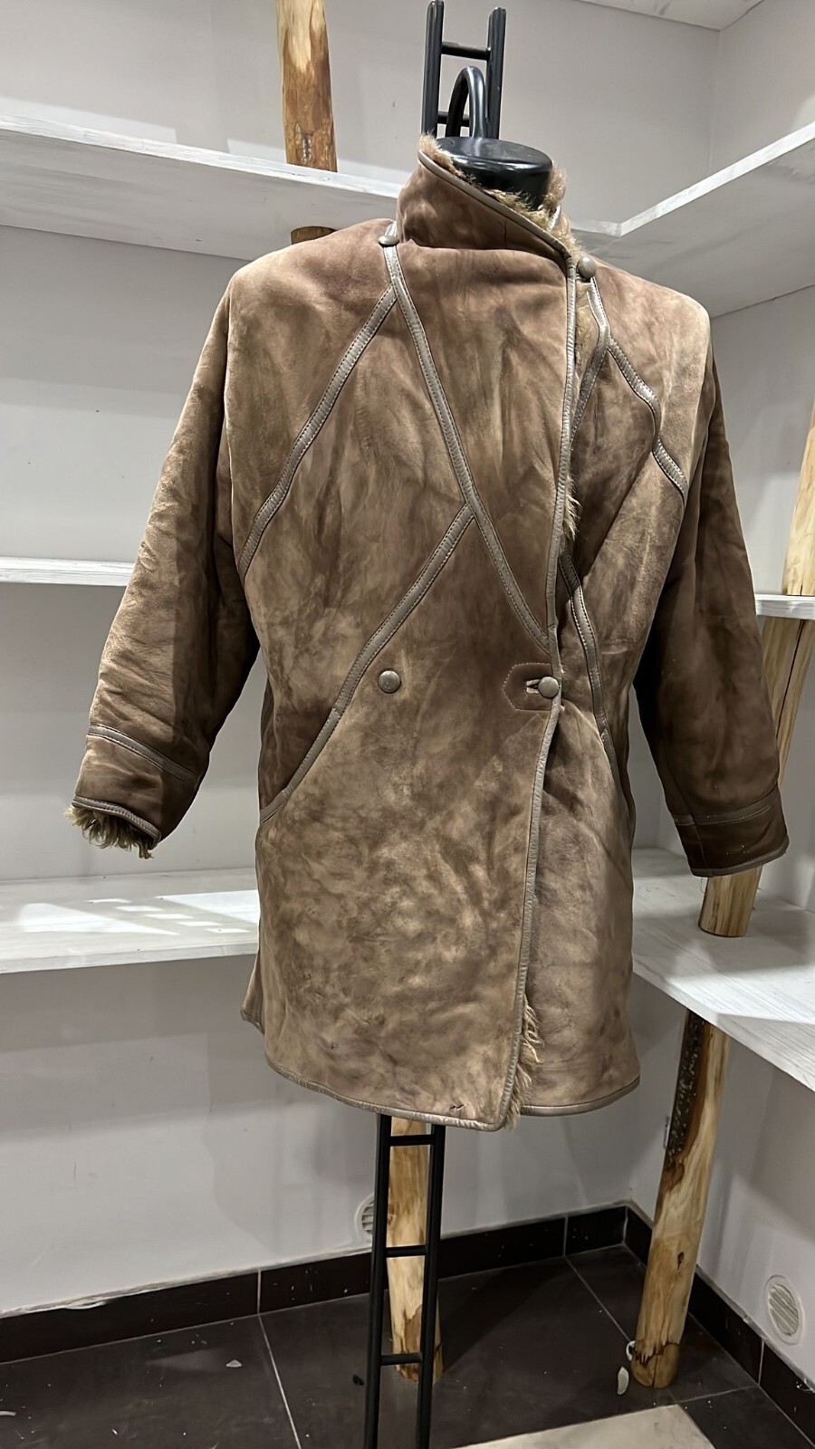 Pre-Owned Light Brown Shearling Coat Woman Size 46 MGS025PI