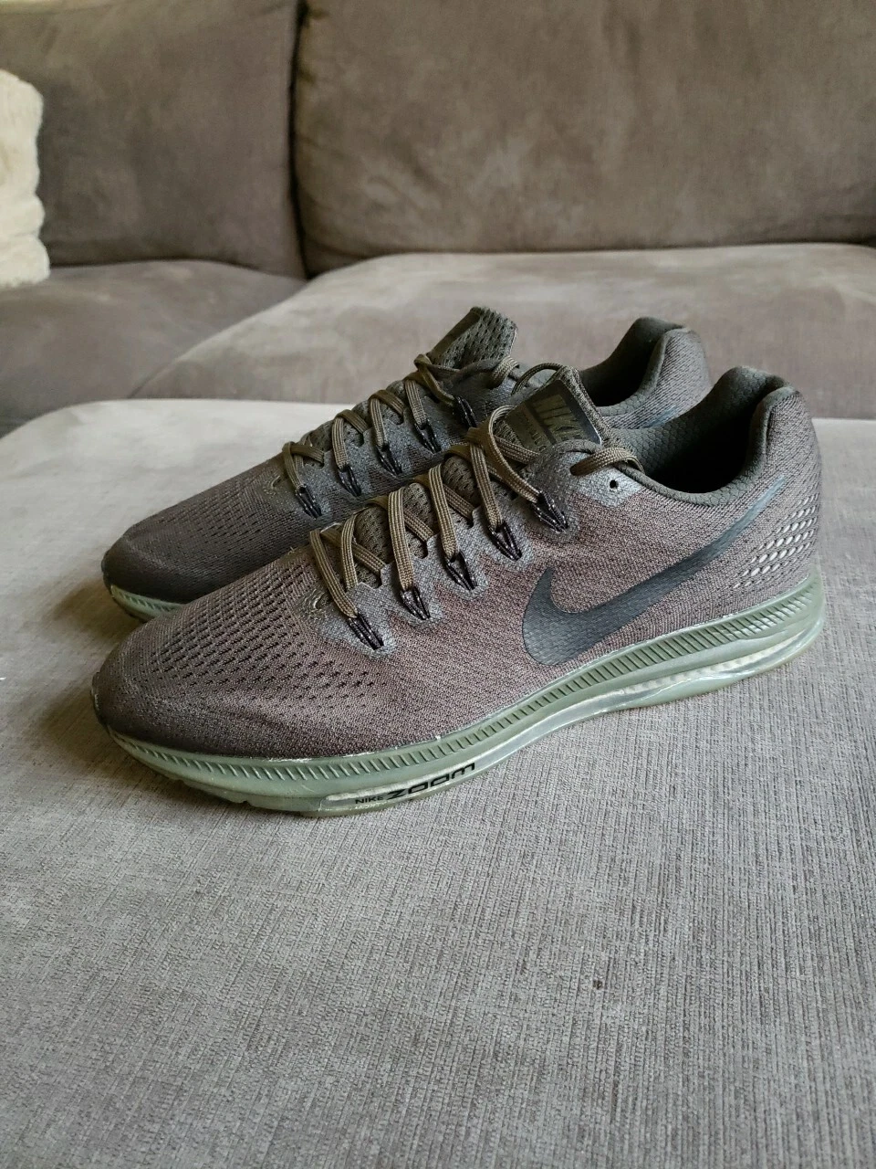 Nike Zoom All Out Low 878670-301 Dark Green Sequoia Men's Size 11.5 Run Shoes