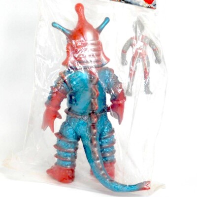 Alien Hipporit with Mini Ultraman Ace M1Go Red Molding Painted