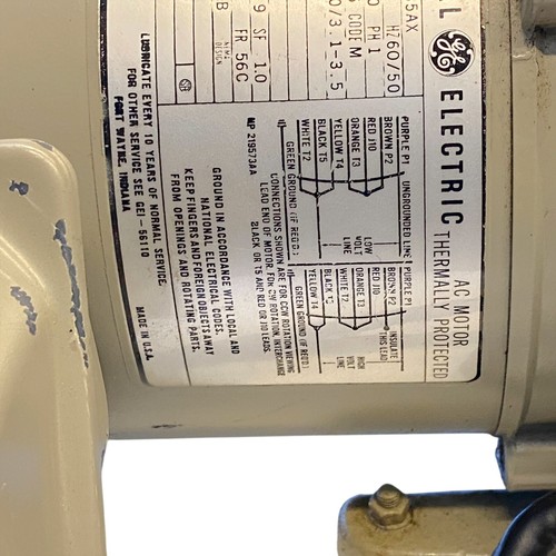 Leybold Heraeus Trivac D4A Dual Stage Vacuum Pump w GE 5KC36PN435AX Motor 1/3 HP - Picture 7 of 22