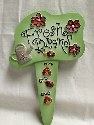 Fresh Blooms Garden Stake 