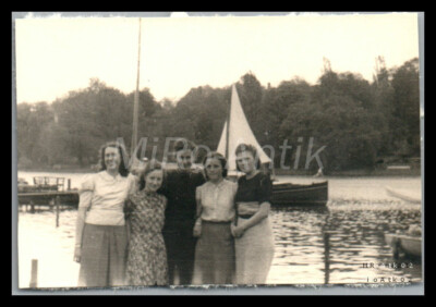 Photo, maid from Kiel, maiden of the ELAC on a trip to Lübeck/Trave 1943, 502...