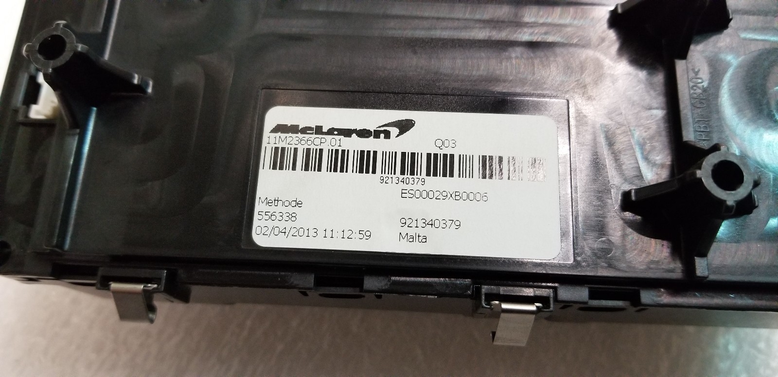 MCLAREN MP4-12C PASSENGER RIGHT SIDE DOOR CONTROL SWITCH UNIT OEM 11M2366CP .01
