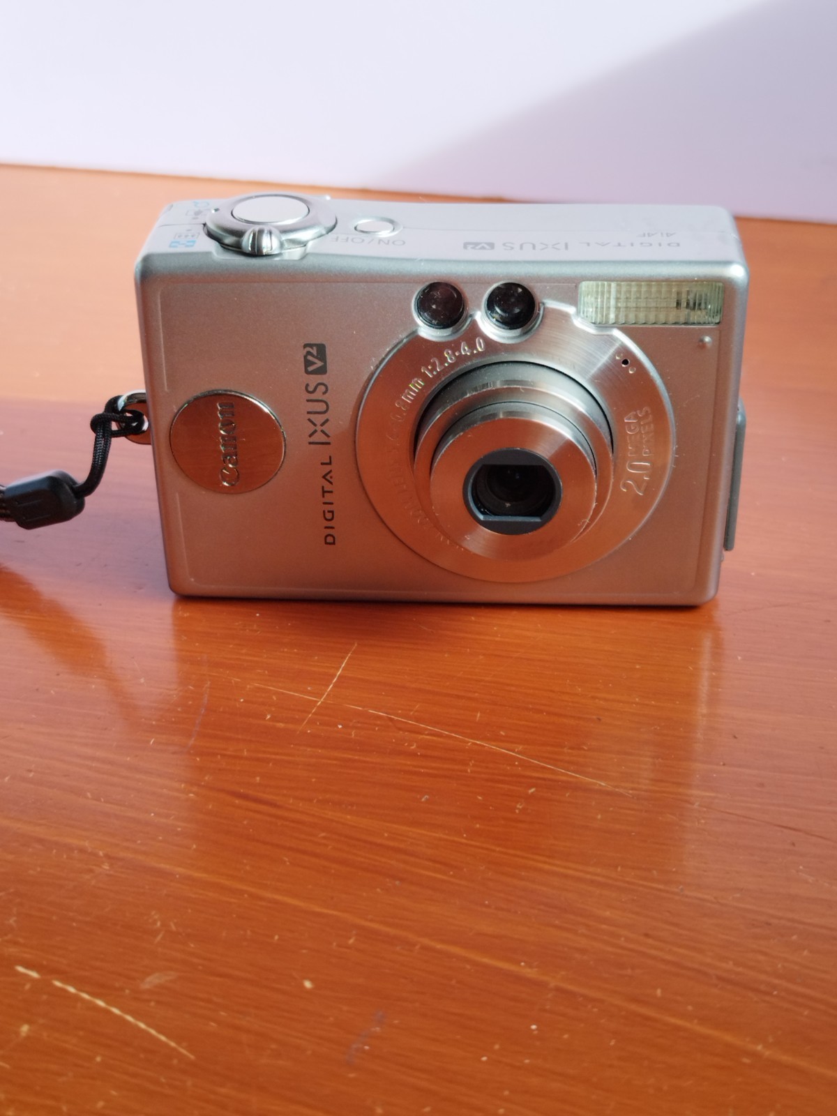 Canon Ixus V2