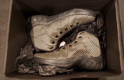 Oakley Shoe One Silver Sneaker Boot size 10.5 Mint, new, never