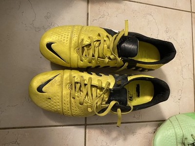 Nike Ctr360 Maestri SG ACC Black Yellow 42.5