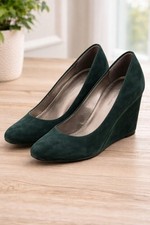 Bandolino Forest Green Suede Wedge Heels