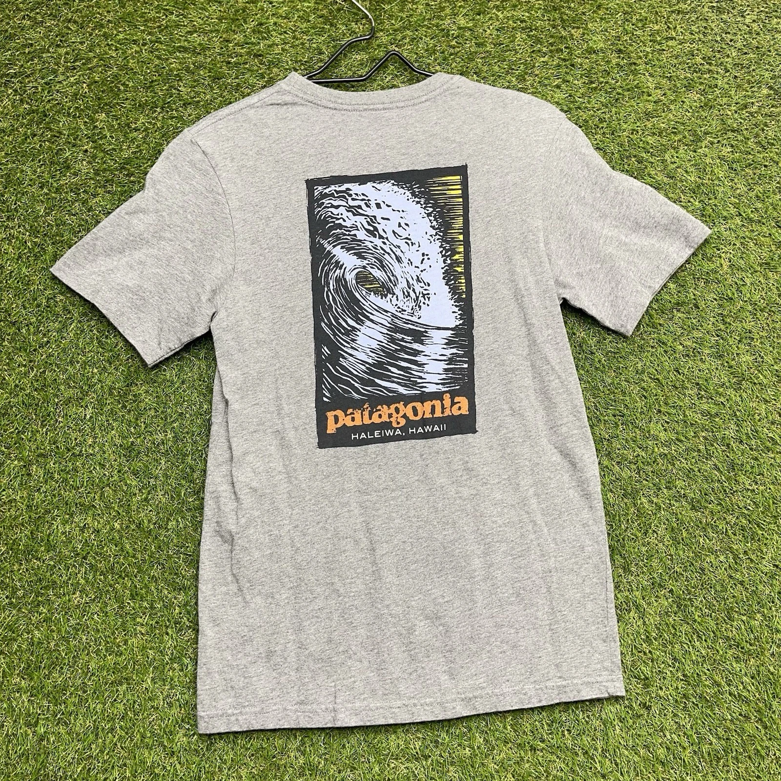Patagonia Haleiwa Shirt Mens XS Grey Hiking Short Sleeve Wave Near Mint Unused