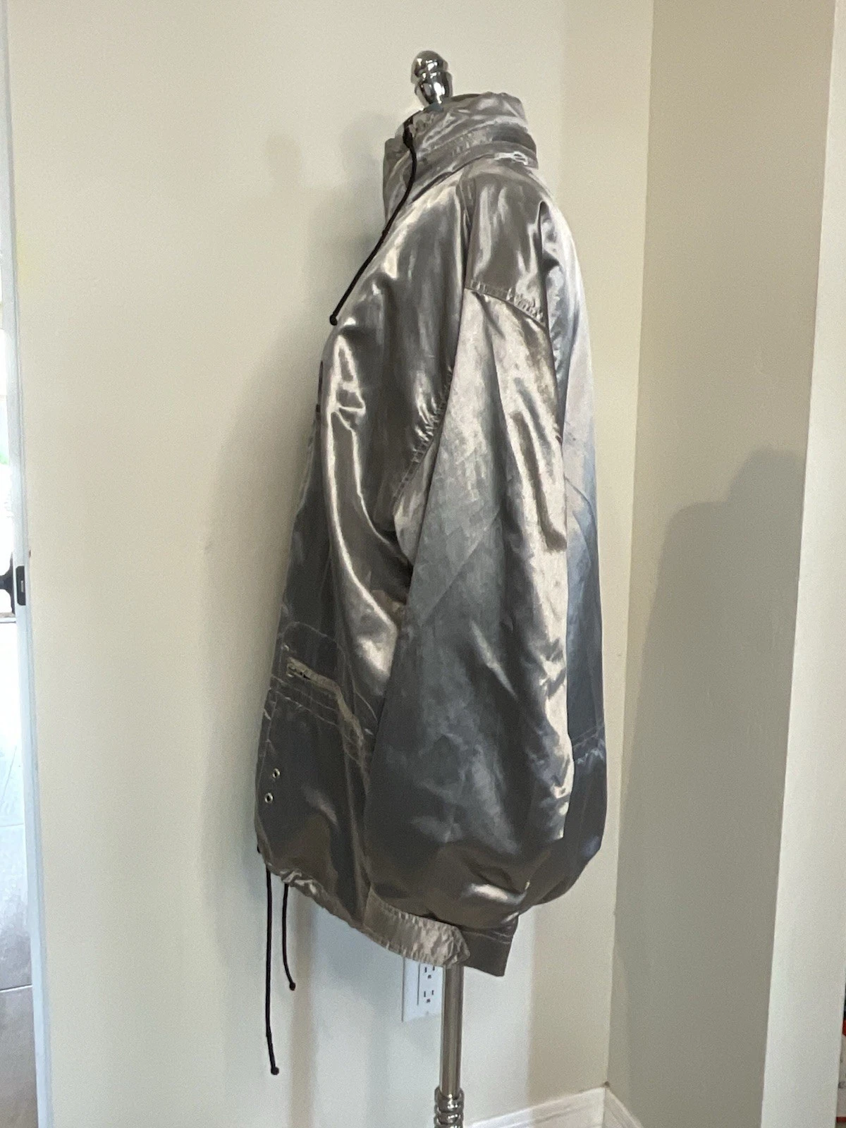 Mercedes Benz  Motorsports Men’s Silver Jacket Silver size: M image 7