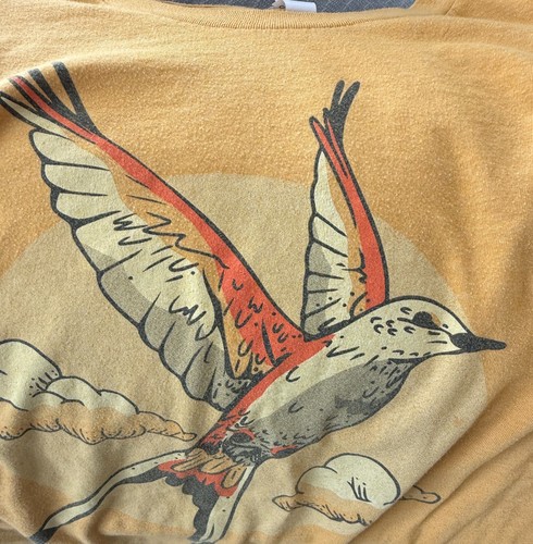 Scissor-Tailed Flycatcher Bird BELLA+CANVAS T-SHIRT SIZE L mustard yellow 70s - Picture 3 of 6