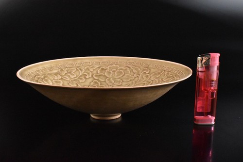 U2440: XF Chinese Celadon Flower Arabesque sculpture TEA BOWL Tenmoku chawan - Picture 8 of 8