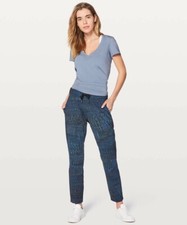 NWT SIZE:2 Lululemon On The Fly Pant 28" full-on  luxtreme