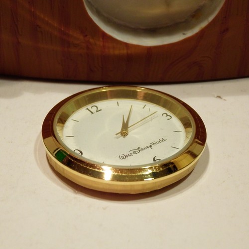 Walt Disney World - Mickey Mouse - Sleeping at Mickey's Vacation Desk Clock *VGC - Picture 11 of 23