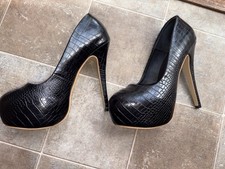 Black Croc Embossed Platform Stiletto Round Toe Pumps
