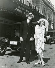 Mary Tyler Moore - Signed Vintage Original Photograph