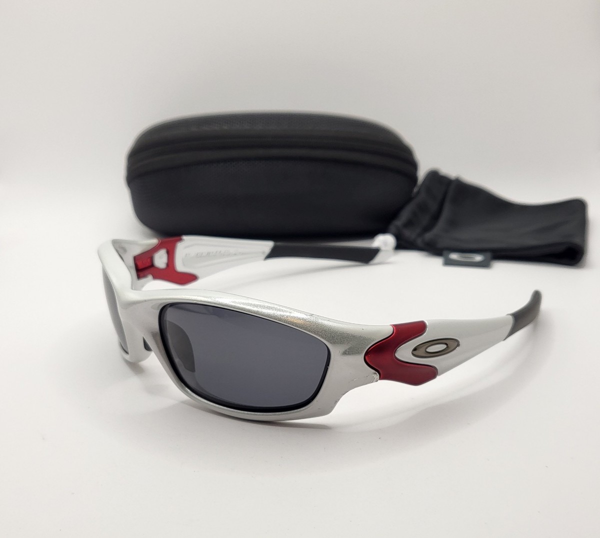 OAKLEY オークリー　STRAIGHT JAKET USA製　Y2K OAKLEY オークリー STRAIGHT JAKET USA製 Y2K - メルカリ