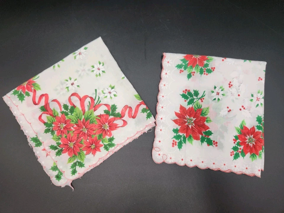 Lot of 2 Vintage Christmas Handkerchiefs Poinsettia Scalloped Edge Red & Green - Image 2 of 4
