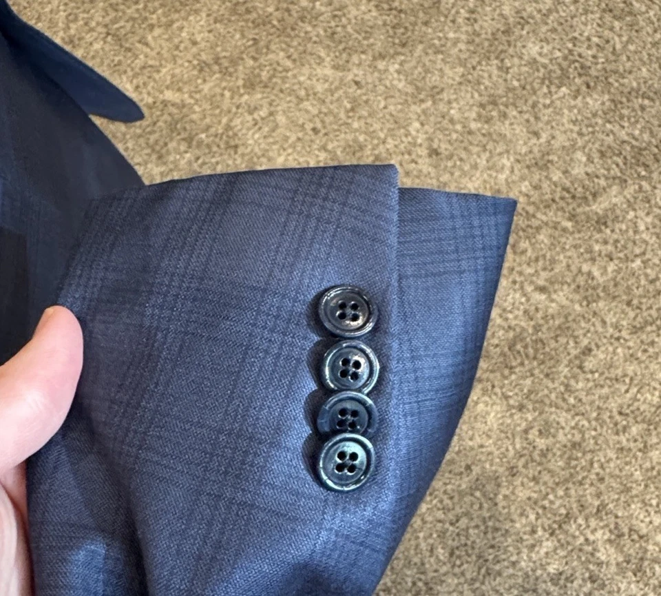 Ermenegildo Zegna mens 38S navy blue plaid Trofeo wool 2-button sport coat EUC - Image 3 of 4