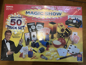 Cadaco Marshall Brodien Magic Set 50Trick Magic Show Kit 1999- New in Box